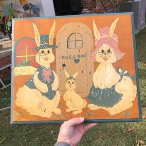 VTG Wooden Bunny Family‎ Welcome Sign 17"x14.5" Hand Painted Cottage Farmhouse